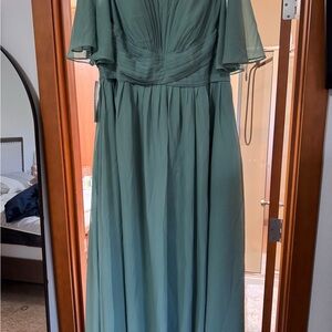 Elegant Green Evening Gown